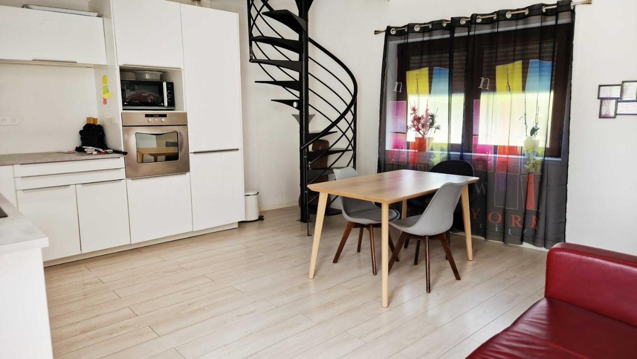 Studio, Chambres, Appartement, Gite Vendegies-sur-Ecaillon 外观 照片